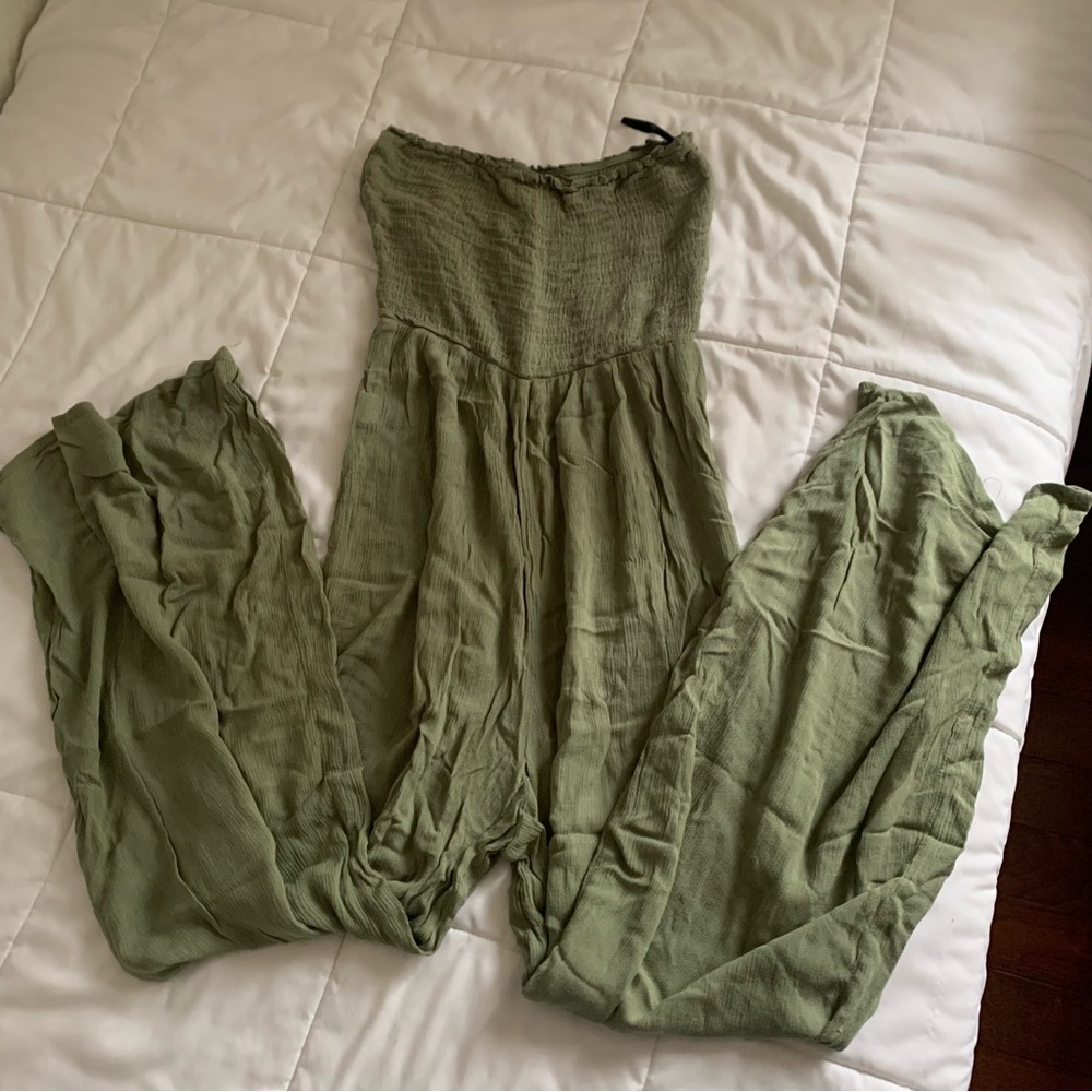 green romper - Picture 2 of 2